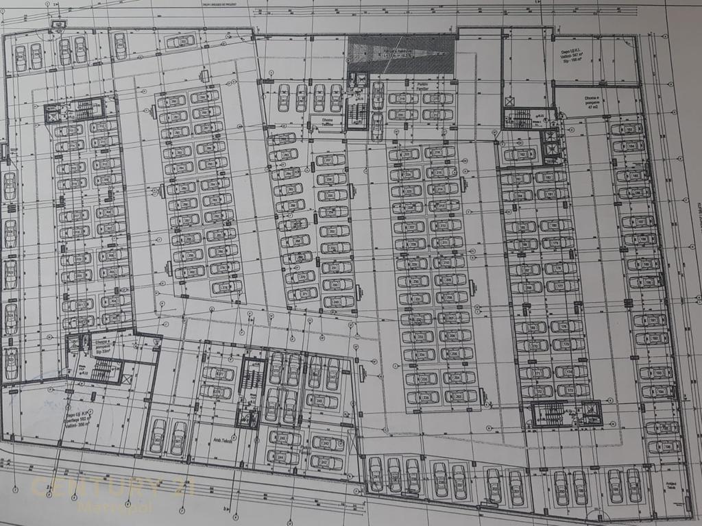 6 parking spaces are for sale near the Vila L complex in Astir.
