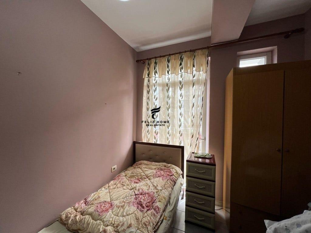 VILLA FOR RENT 210 M2 STUDENT CITY 1,350 EURO