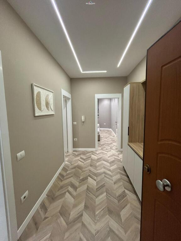 Appartamento in Affitto 2+1+2 in Centro (ID B2201182) Tirana.