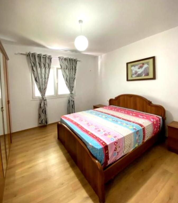 Apartament 3+1 me qira Kodra e Priftit