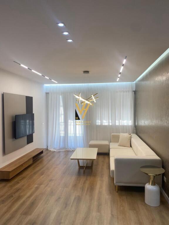 LUXURIOUS APARTMENT FOR SALE 2+1+2 IN THE PARIS COMMUNE 265,000 EURO