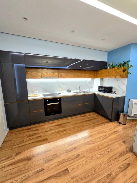 Apartament me qera 2+1 Tek Liqeni i thate