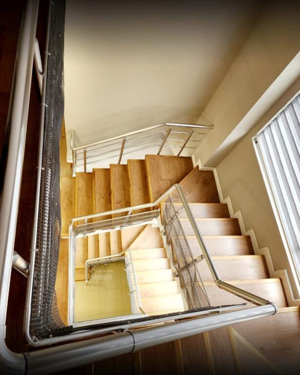 3-STOREY VILLA FOR RENT IN SELITE