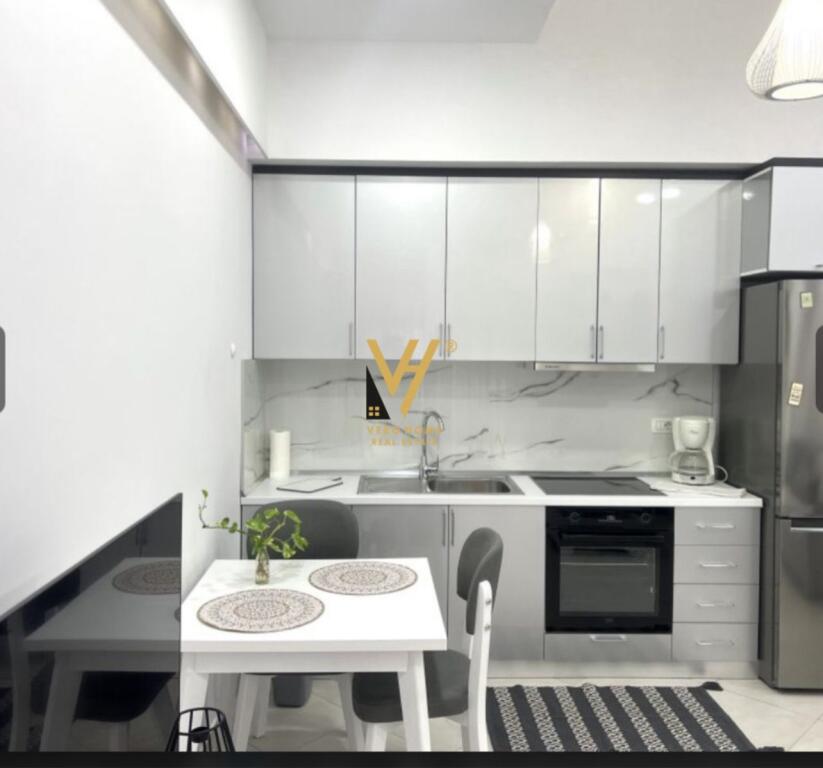 AFFITTASI APPARTAMENTO 1+1+BLK VICINO AL GIARDINO BOTANICO 60.000 LEK