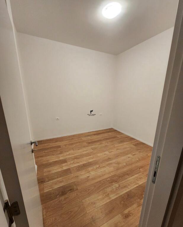 OFFICE FOR RENT 65 M2 CENTER 600 EURO