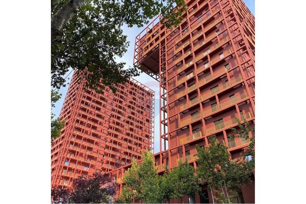 Shop for Rent at "Tirana Garden Building"!
