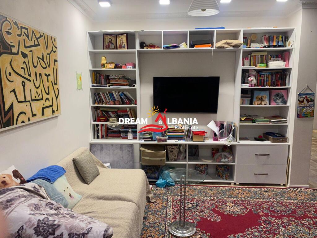 Vile 3 kateshe ne shitje ne Peze prane Bujtines se Kuqe ne Tirane (ID 4151194)