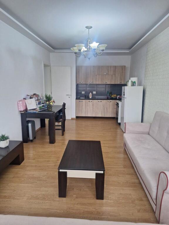 APARTMENT 2+1 FOR RENT 38,000 LEK DIBRA STREET