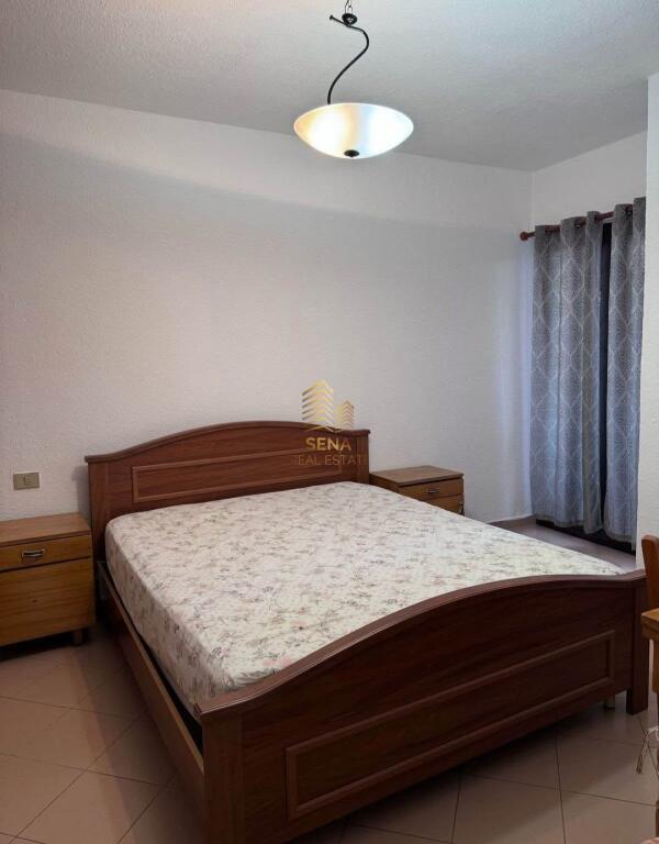 Qira, Apartament 2+1+BlkRr e Kosovareve, 700 Euro/muaj-0692096050