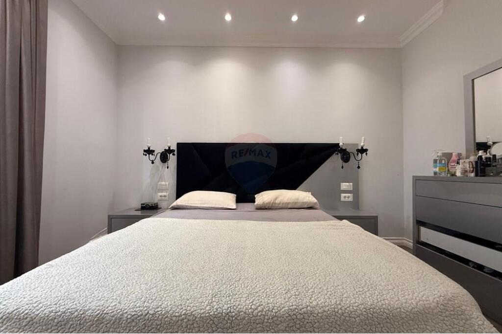 Jepet Apartament 2+1+2 Me Qera Tek Air Albania