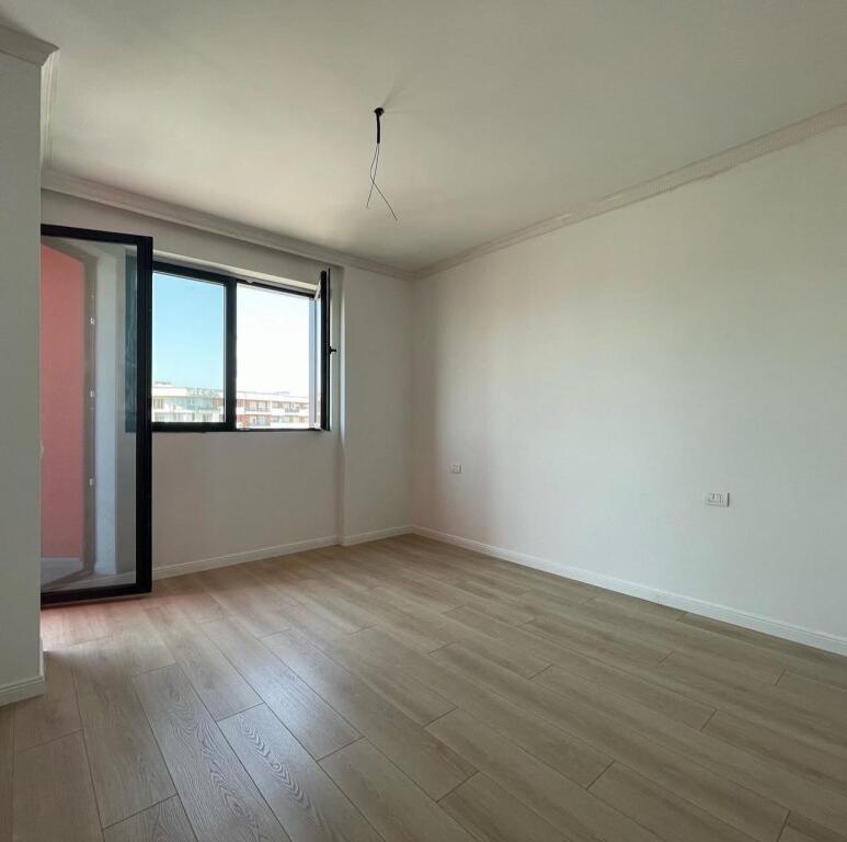 Jepet me qira apartament 2+1+2 Bosh ASTIR TE EGLO 550€