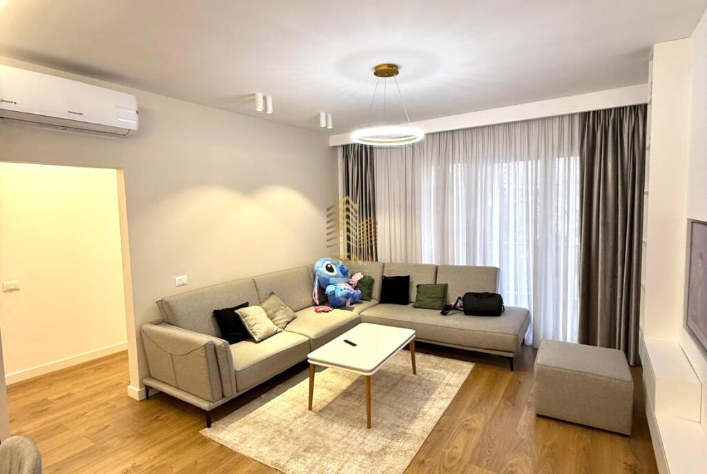 Qira, Apartament 2+1+2wc, Rruga e Elbasanit , 1000 Euro/Muaj-0692061134