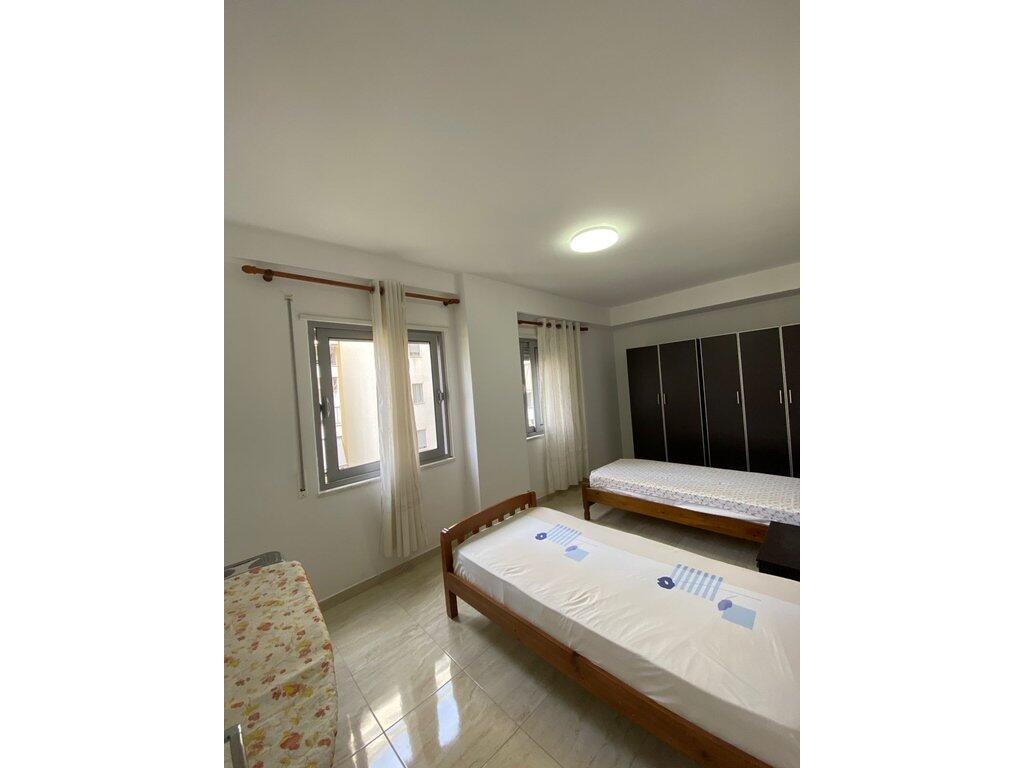 Qera, Apartament 2+1, Komuna e Parisit, Tirane