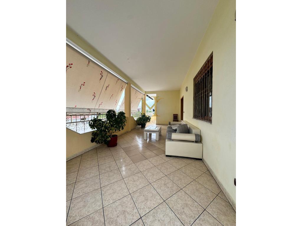 OCCASION!!!! A PRIVATE TWO-STOREY HOUSE + A LOCAL FOR SALE IN THE OLD DURSËS SWAMP!!