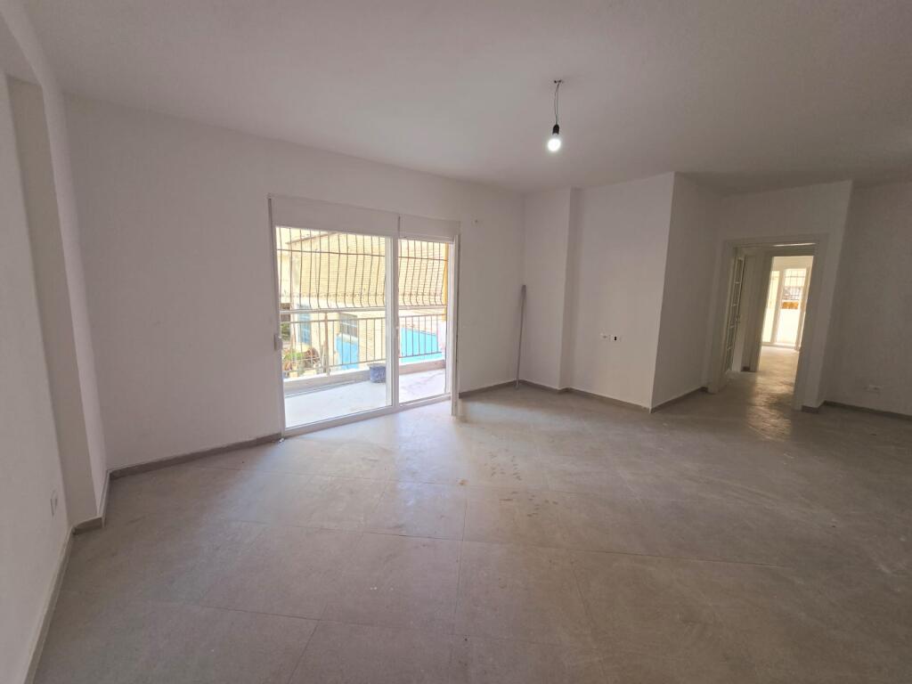 2+1 APARTMENT FOR SALE NEAR THE MARKET IN DURRES