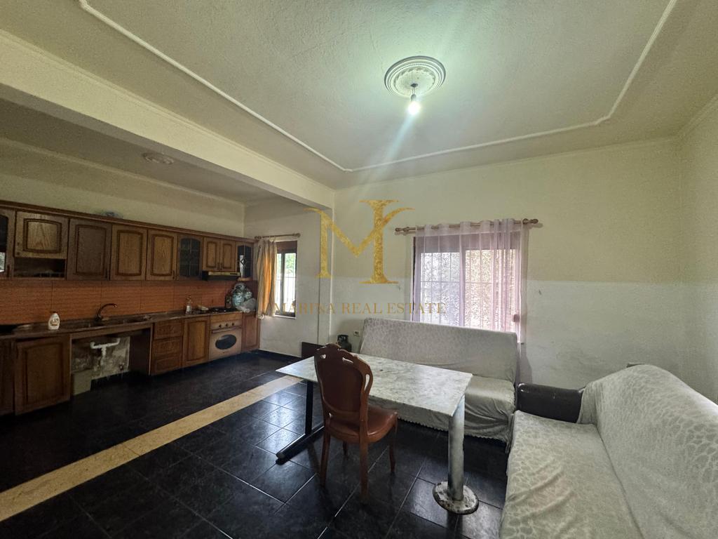 OCCASION!!!! A PRIVATE TWO-STOREY HOUSE + A LOCAL FOR SALE IN THE OLD DURSËS SWAMP!!