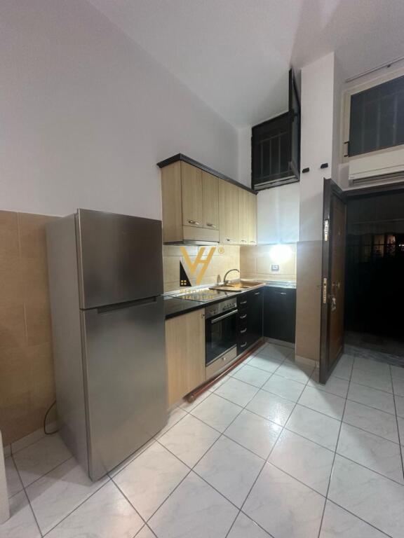 GARAGE OF 40M2 FOR RENT AT 5 MAJI 350 EURO