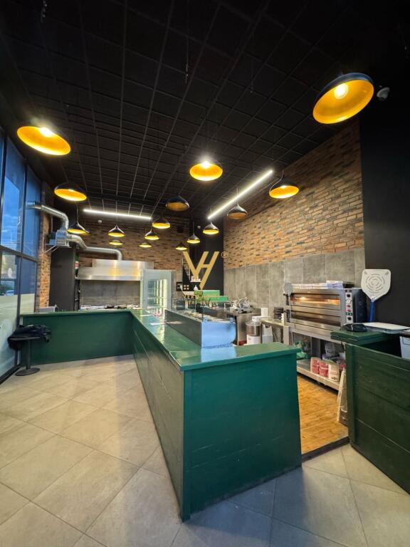 COMMERCIAL SPACE OF 60 M2 FOR RENT IN ALI DEMI 900 EURO