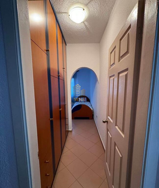 Qira, Apartament 2+1+BlkRr e Kosovareve, 700 Euro/muaj-0692096050