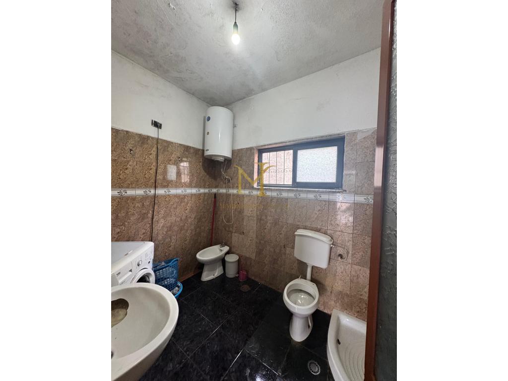 OCCASION!!!! A PRIVATE TWO-STOREY HOUSE + A LOCAL FOR SALE IN THE OLD DURSËS SWAMP!!