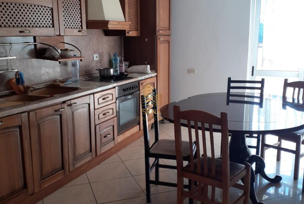 Qira, Shtepi Private 3+1, Kinostudio, 400 Euro/muaj-0692096050