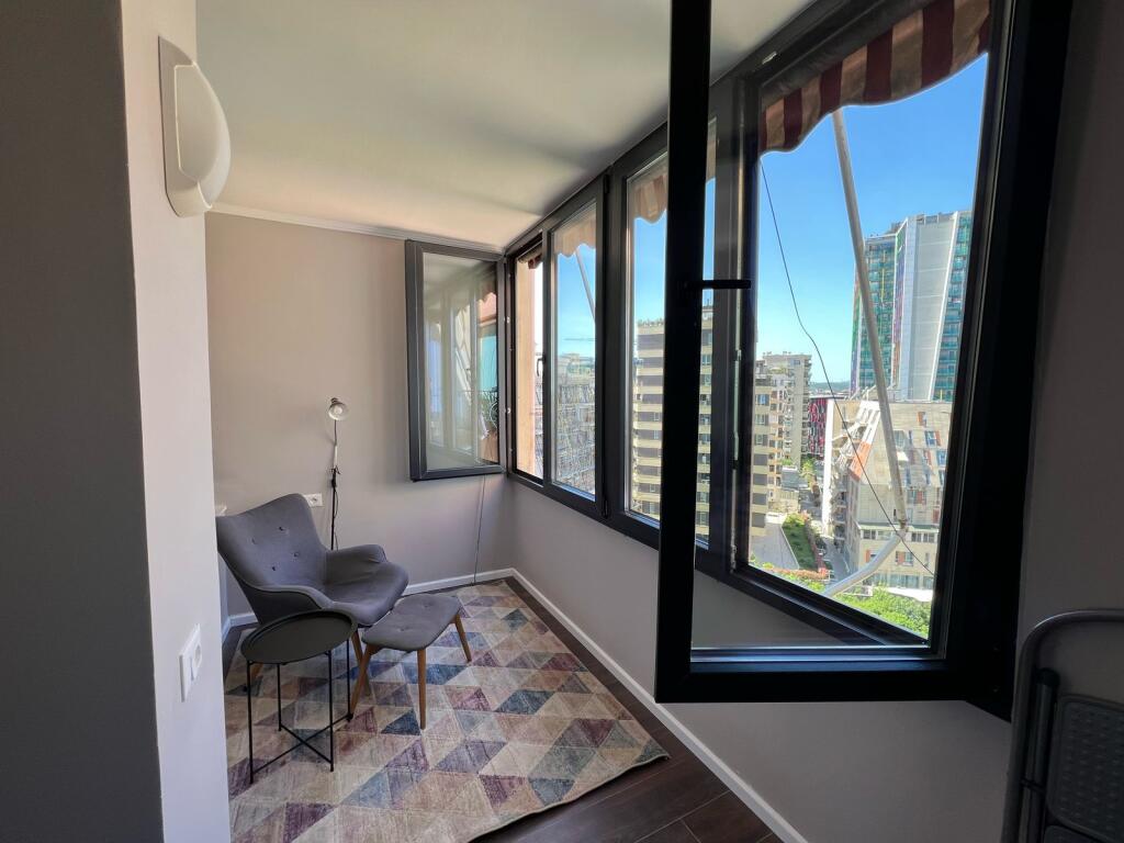 Jepet  Apartament 1+1 me Qira prane Stadiumit Air Albania, Rruga e Elbasanit