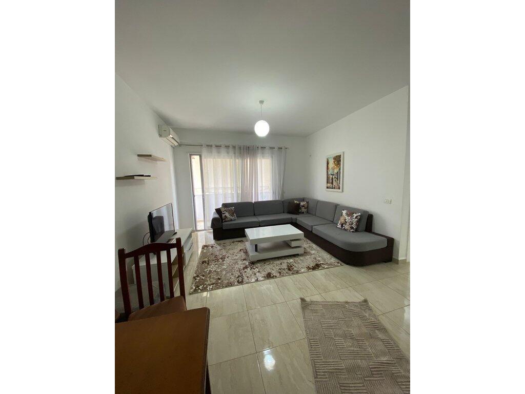 Qera, Apartament 2+1, Komuna e Parisit, Tirane