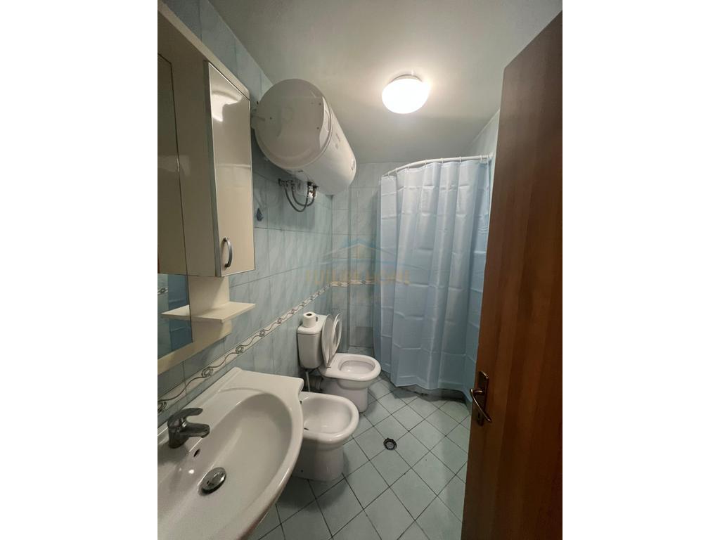 Affitto, Appartamento 1+1, Via 5 Maggio, Tirana