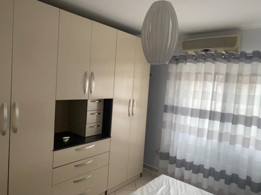 Apartament 2+1+2 për qira, KOMUNA E PARISIT