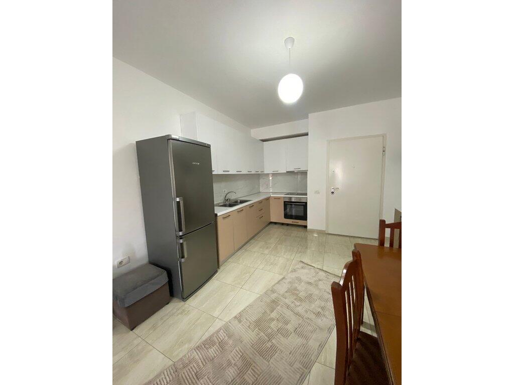 Qera, Apartament 2+1, Komuna e Parisit, Tirane