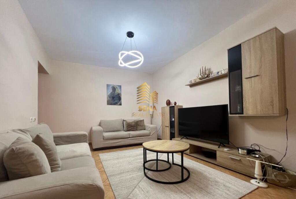 Qera,Apartament 2+1,Myslym Shyri,650 Euro/muaj-0692061134