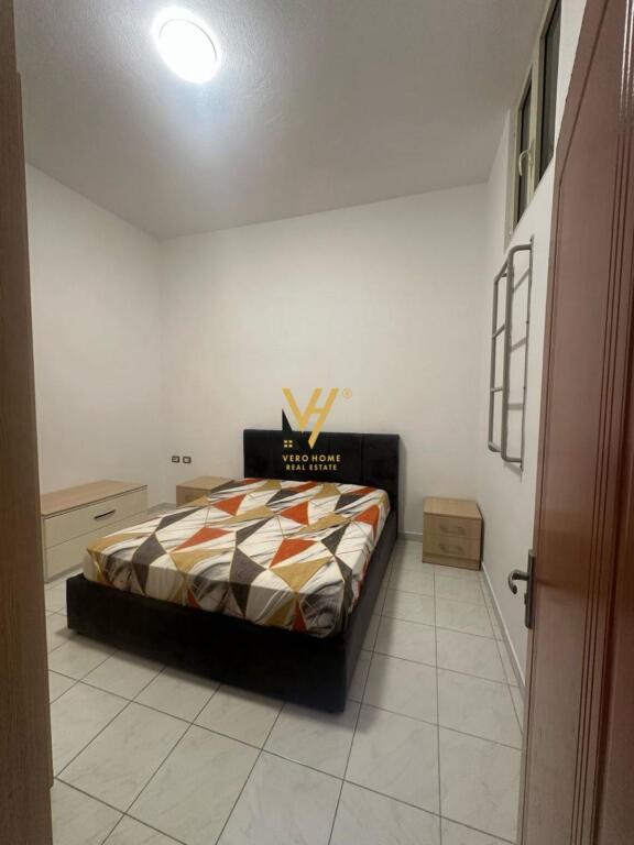 GARAGE OF 40M2 FOR RENT AT 5 MAJI 350 EURO