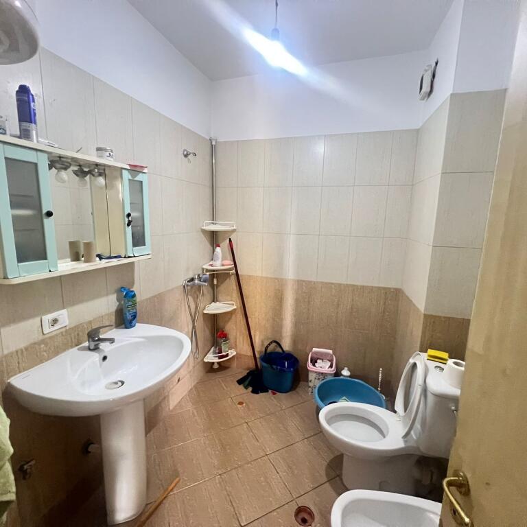 Apartament 2+1 me qira ne Astir