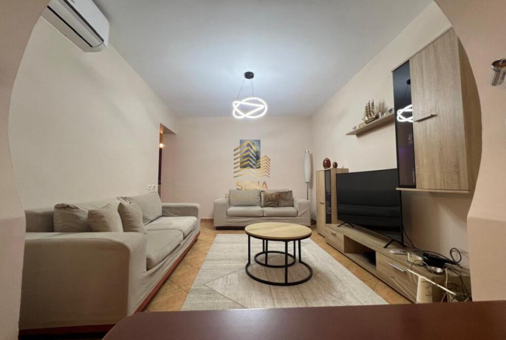 Qera,Apartament 2+1,Myslym Shyri,650 Euro/muaj-0692061134