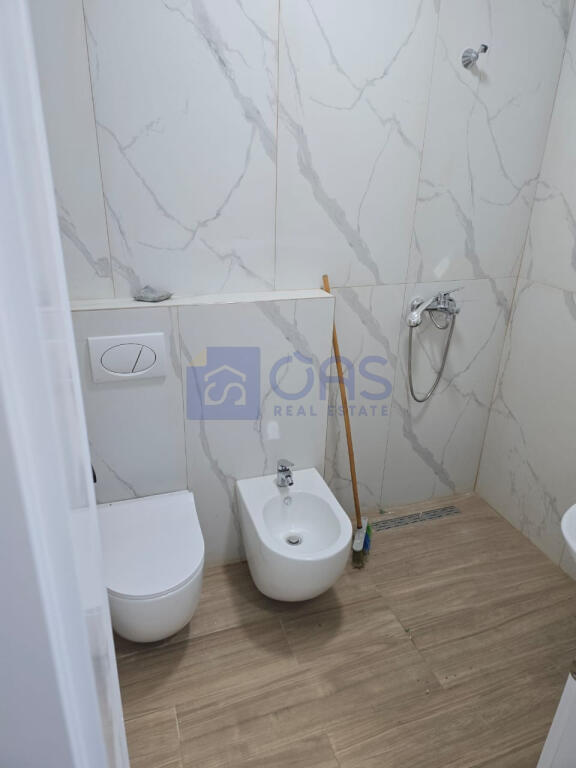 Jepet me qera apartament 1+1 ne Don Bosko 500 euro proces mobilimi