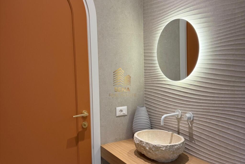 Qira, Apartament 2+1+blk,Myslym Shyr ,900 Euro/Muaj