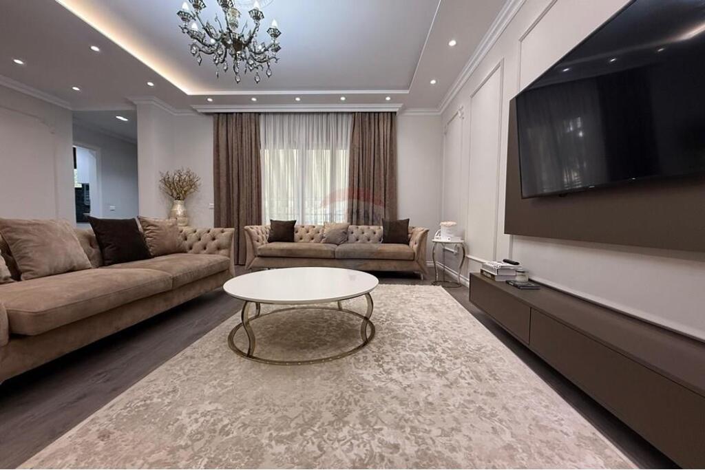 Jepet Apartament 2+1+2 Me Qera Tek Air Albania
