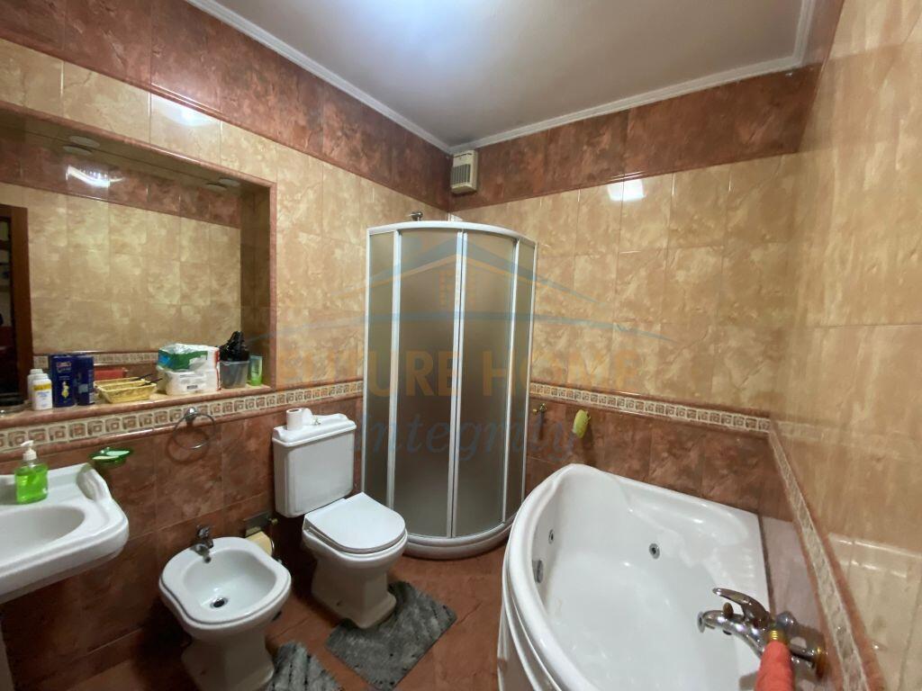 Qera, Apartament 2+1+Post parkimi, Rruga e Elbasanit