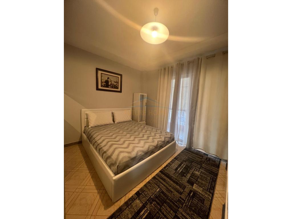 Affitto, Appartamento 1+1, Via 5 Maggio, Tirana