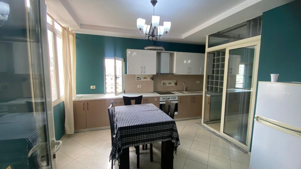 A 1+1 apartment is for rent near the Electric Market.