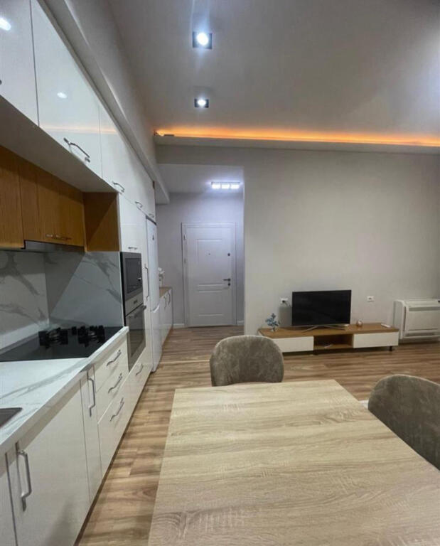 1+1 apartment, new market