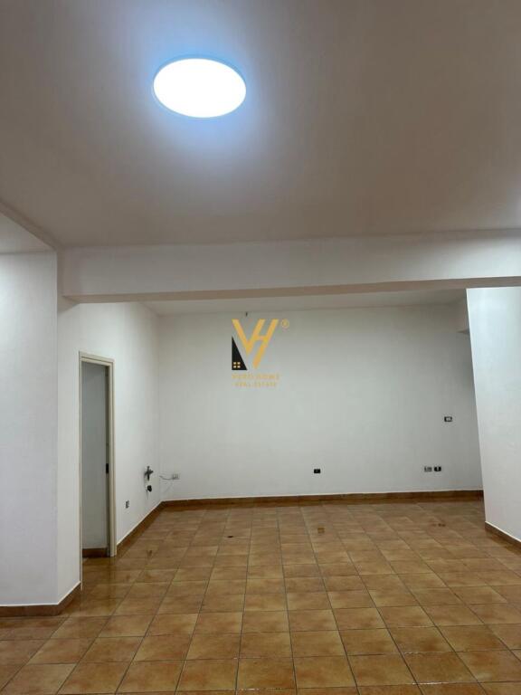 80 M2 SPACE FOR RENT AT IRFAN TOMINI 600 EURO