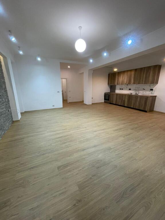 2+1 apartment for rent, only with a buffet, new building in Selite.
