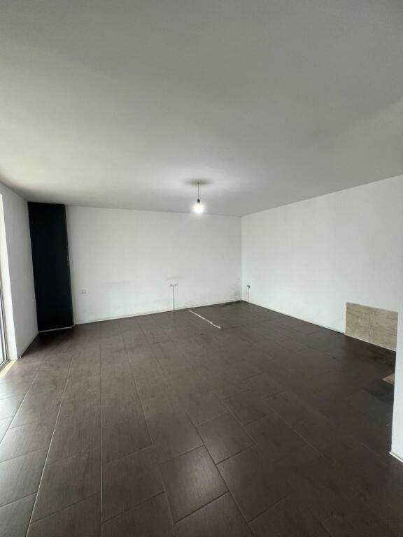 OFFICE SPACE FOR RENT AT RING CENTER