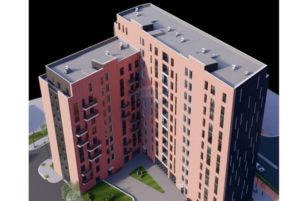 Shes apartamentin 2+1 tek bulevardi i ri