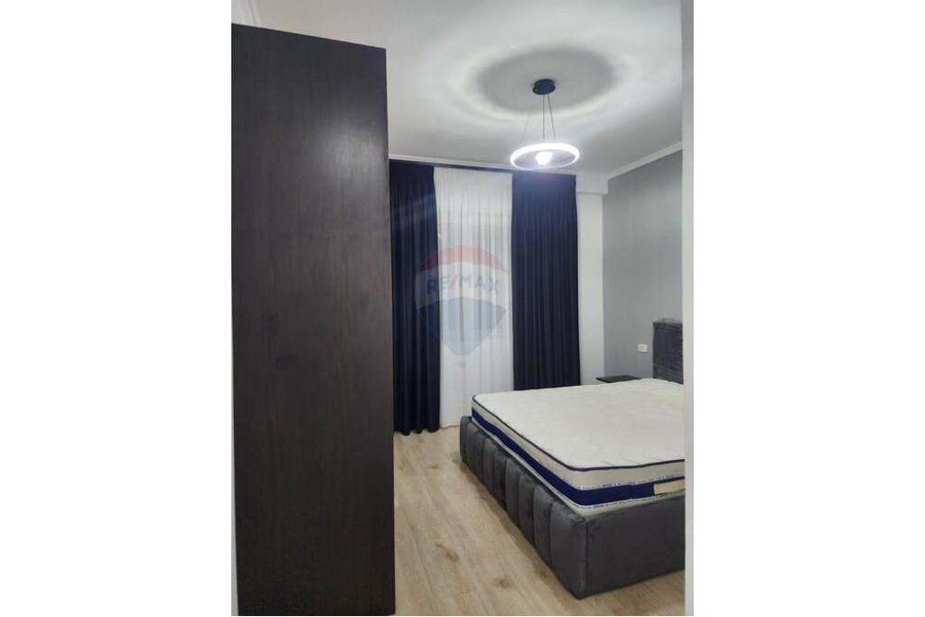 Kopshti Botanik---Per qira apartament 2+1
