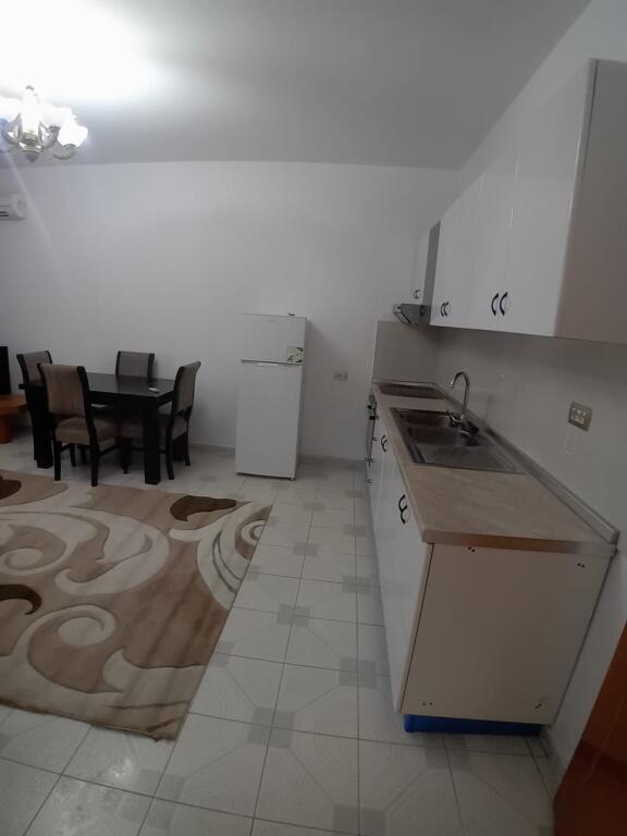 Affittasi appartamento 1+1+1 con balcone