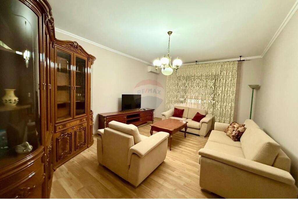 Apartment - For Rent - Paris Commune