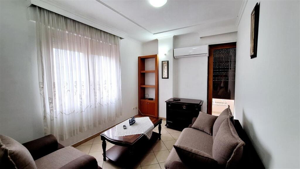 A 1+1 apartment is available for rent on Barrikadave Street, in the center.
