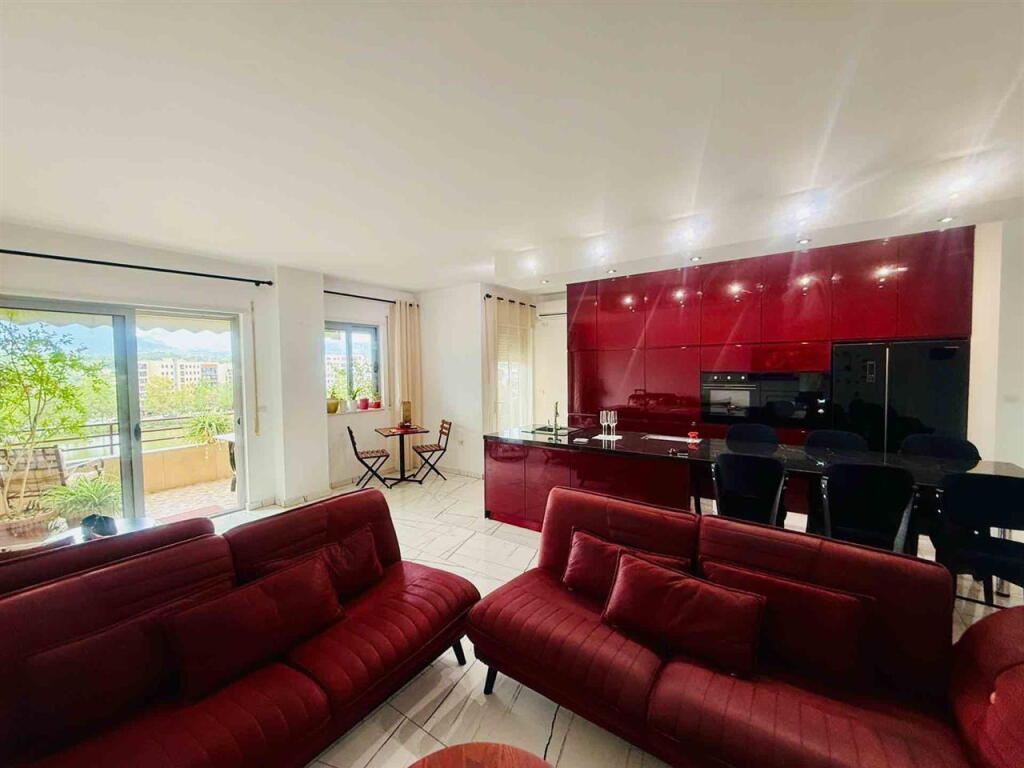 Appartamento in affitto 2+1+2 presso il Lago Asciutto (ID B2201323) Tirana